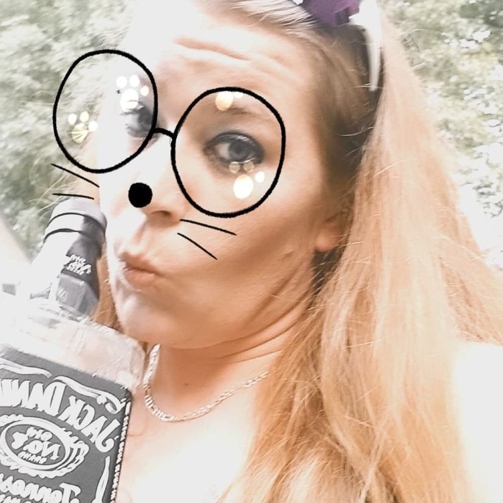 Meet your Posher, Tosha